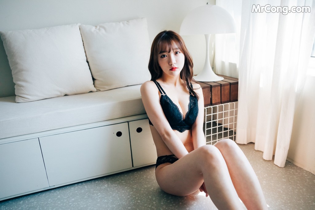 [Loozy] Maximum Vol.1 - Son Ye-Eun (손예은) (59 photos)